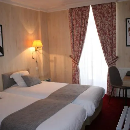 Le D'avaugour Hotel 3*