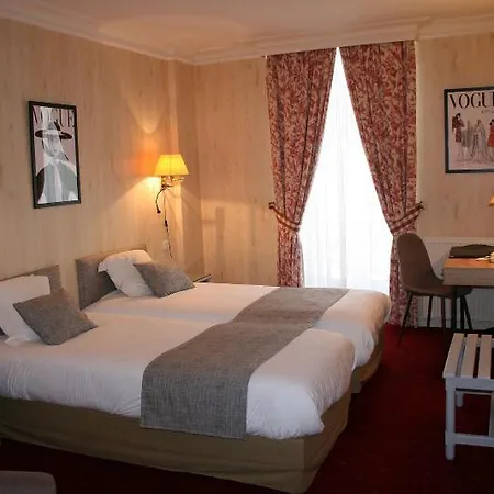 Hotel Le D'avaugour 3*