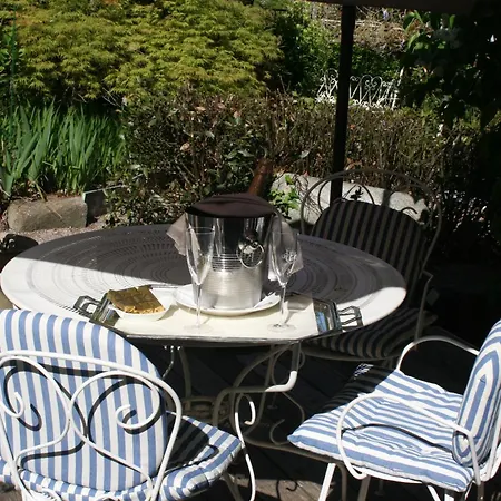 Le D'avaugour Hotel 3*